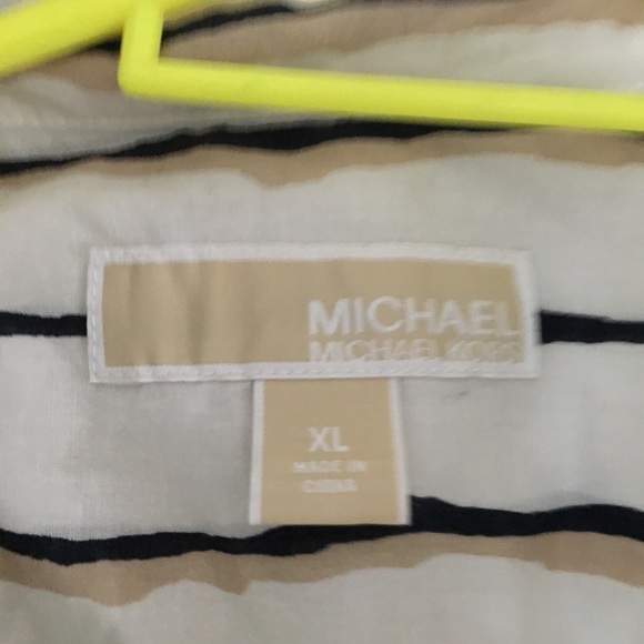 Beautiful Michael Kors top. Stripped. - Picture 3 of 6